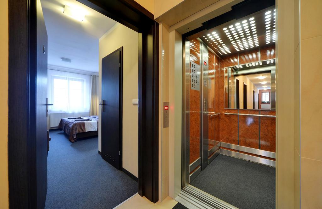 Petrus Bed & Breakfast *